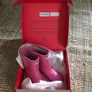 Girls Fushia Hunter Rain Boots